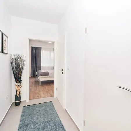 Victoriei Plaza * Timisoara