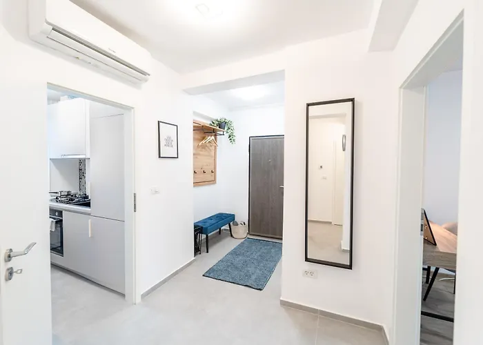 Victoriei Plaza * Timisoara